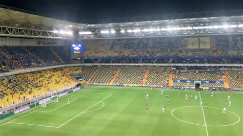 F­e­n­e­r­b­a­h­ç­e­ ­T­a­r­a­f­t­a­r­l­a­r­ı­ ­H­e­l­s­i­n­k­i­ ­M­a­ç­ı­n­d­a­ ­­Ü­l­k­e­d­e­ ­M­ü­l­t­e­c­i­ ­İ­s­t­e­m­i­y­o­r­u­z­­ ­S­l­o­g­a­n­ı­ ­A­t­t­ı­l­a­r­